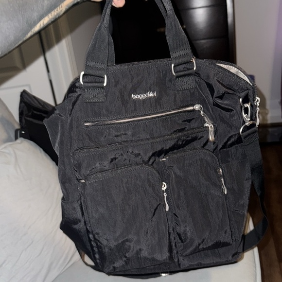 Baggallini Black MeBag - Picture 2 of 8